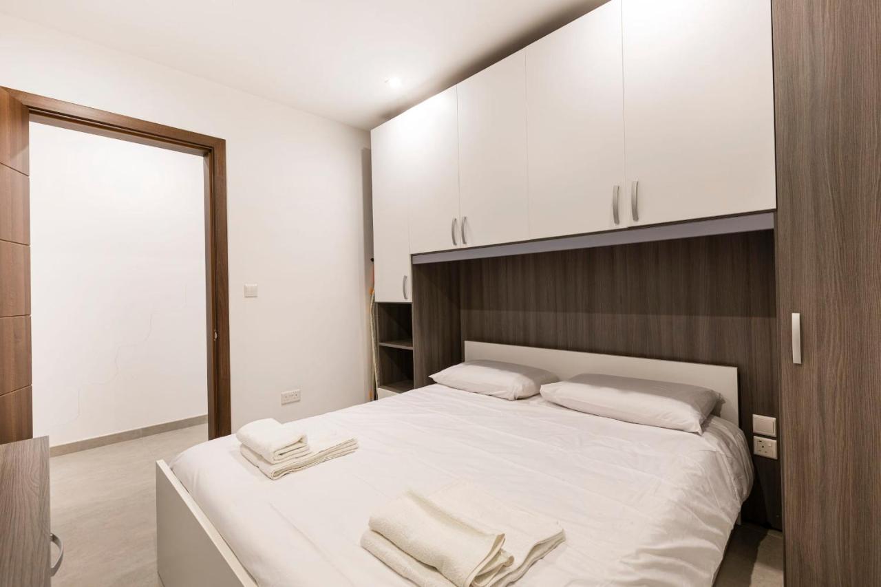 Golden Flat In San Pawl-Hosted By Sweetstay Σεντ Πόλς Μπέι Εξωτερικό φωτογραφία